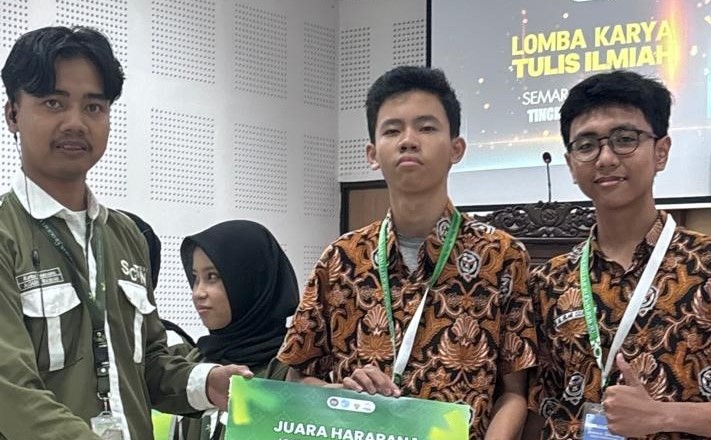 Banggakan SMAN 1 Karangmojo, M. Hilmi dan Marten Raih Juara Harapan 1 Lomba LKTI Semarak Geografi Tingkat Nasional UNY 2026